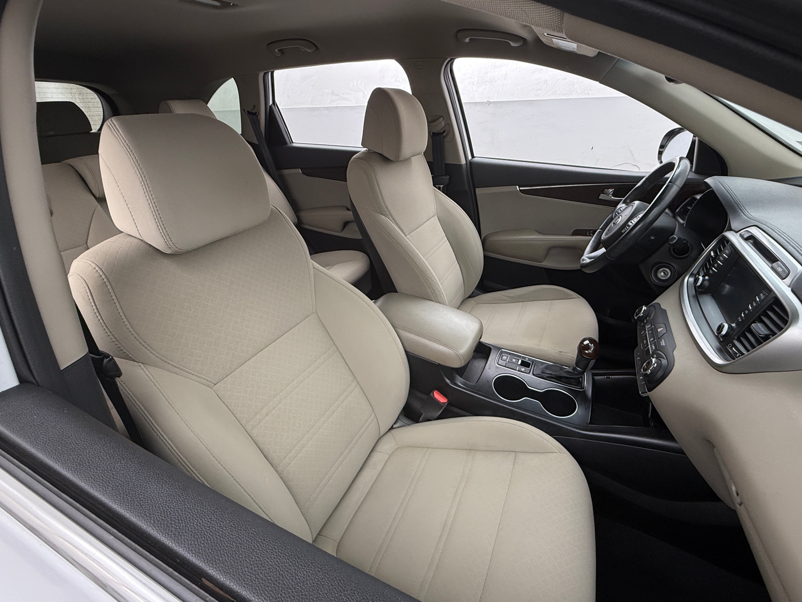 Thumbnail: 2017 Kia Sorento - 2