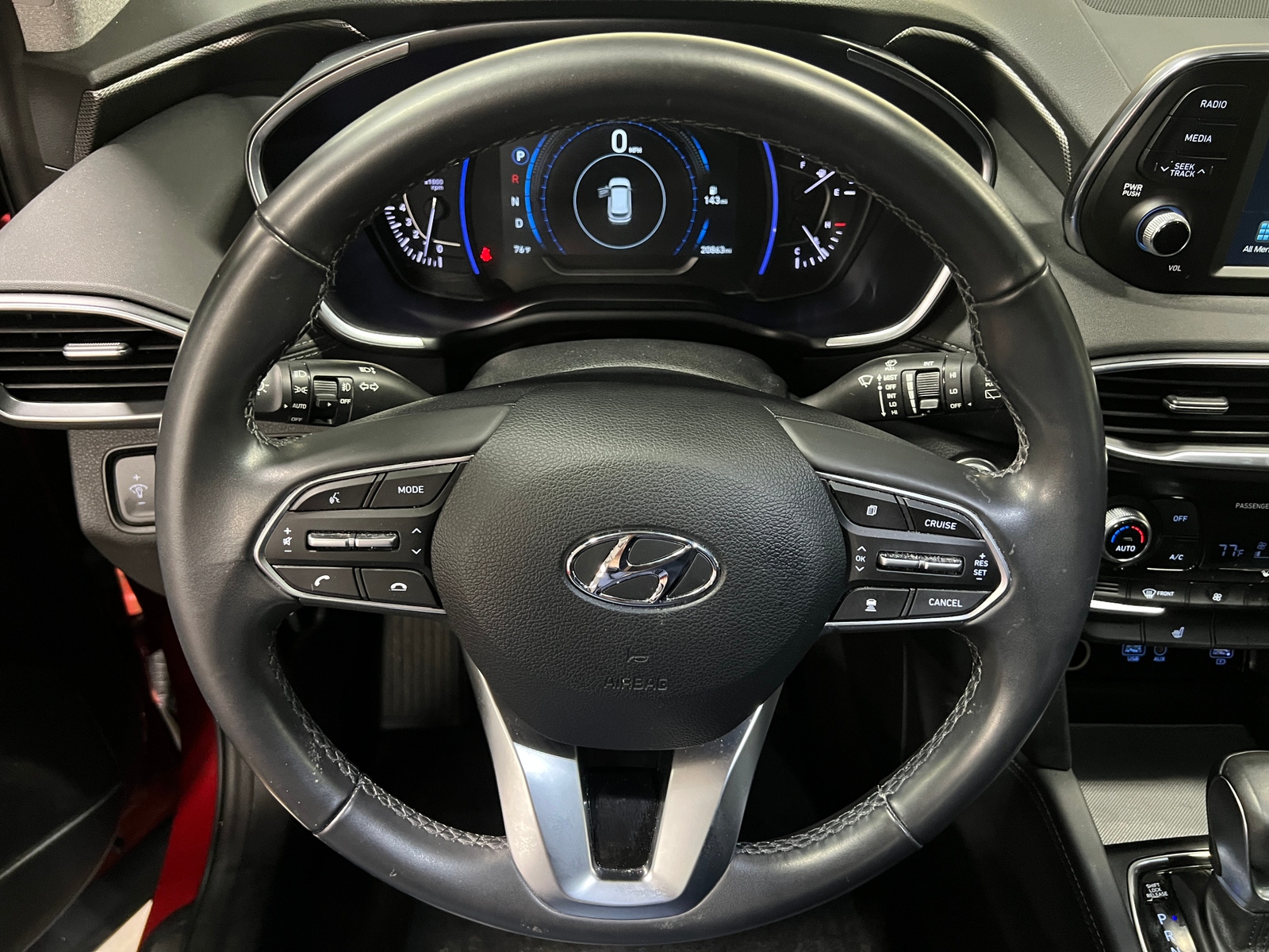 Thumbnail: 2019 Hyundai Santa Fe - 4