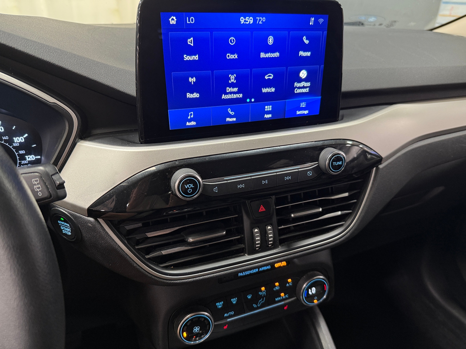 Thumbnail: 2020 Ford Escape - 4