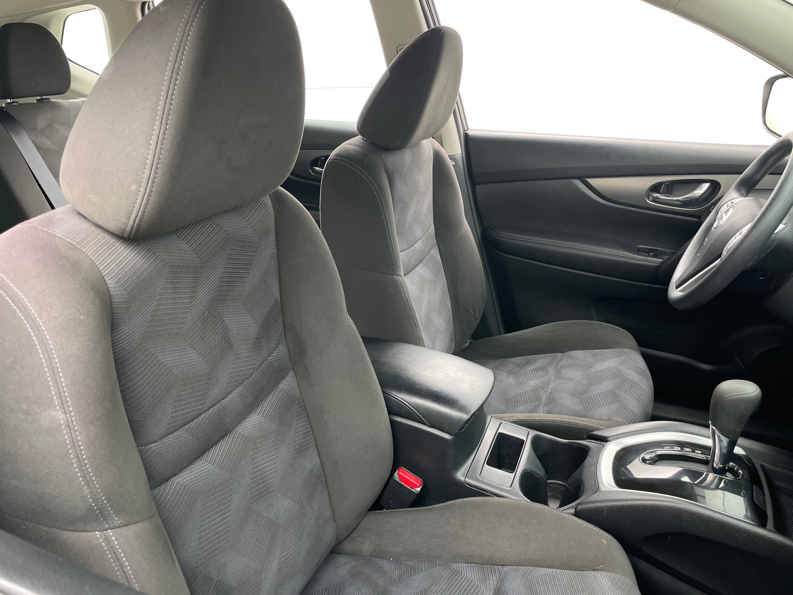 Thumbnail: 2015 Nissan Rogue - 2