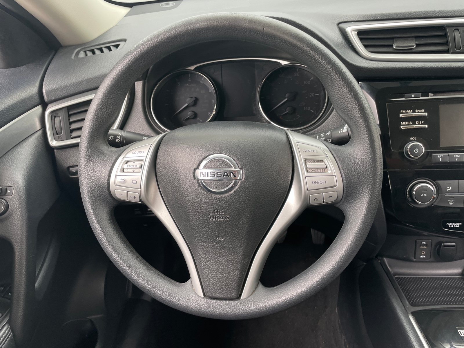 Thumbnail: 2015 Nissan Rogue - 5
