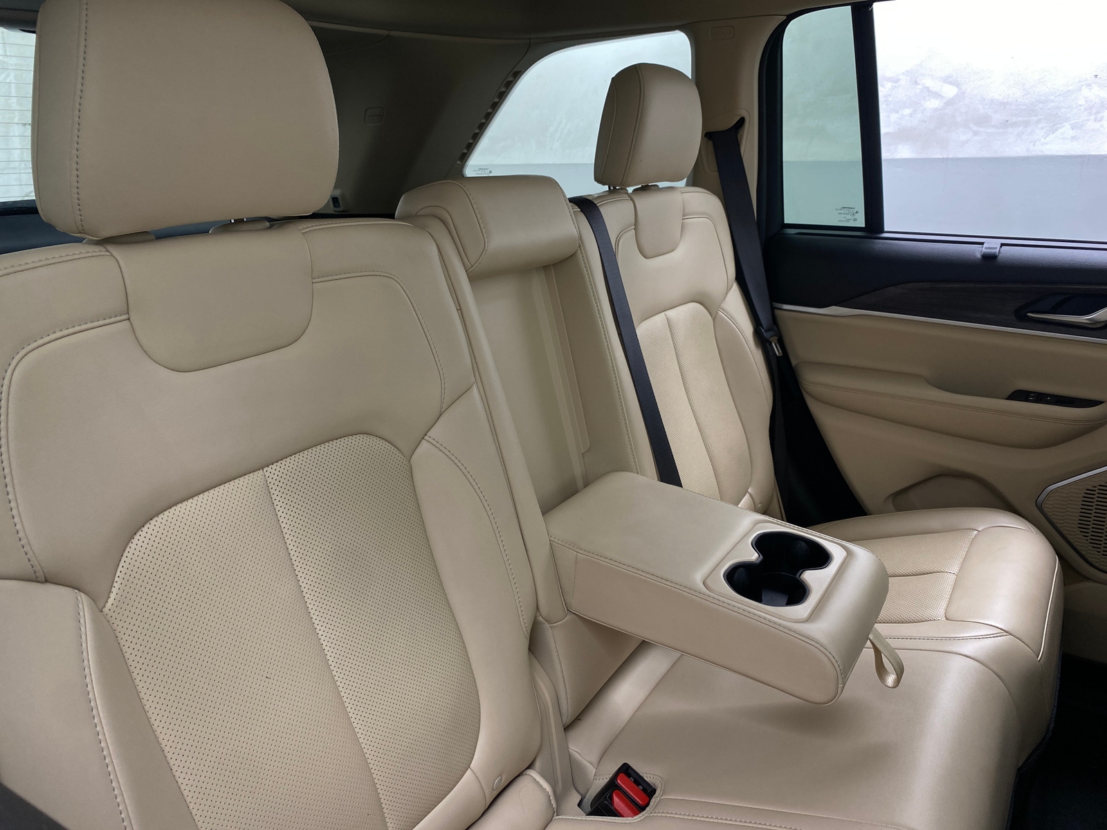 Thumbnail: 2022 Jeep Grand Cherokee - 5