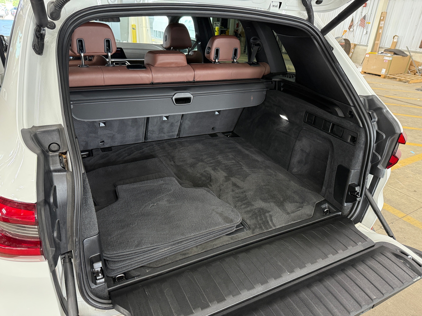 Thumbnail: 2021 BMW X5 - 6
