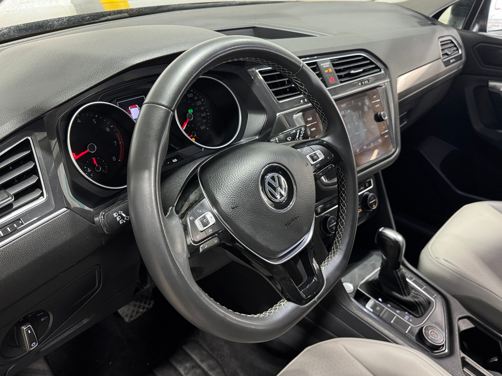 Thumbnail: 2021 Volkswagen Tiguan - 2