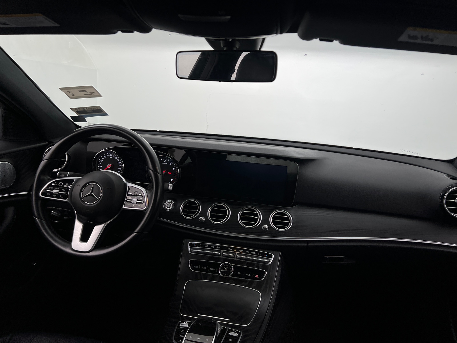 Thumbnail: 2019 Mercedes-Benz E-Class - 2