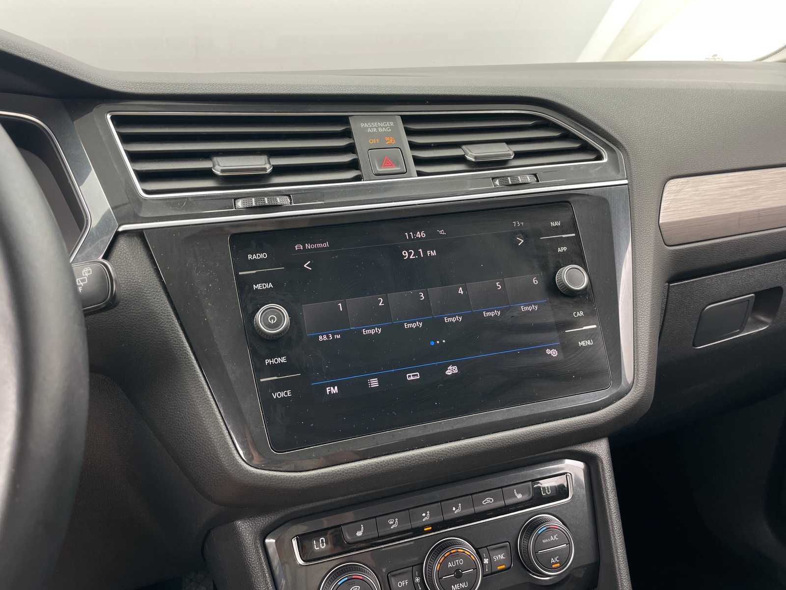 Thumbnail: 2019 Volkswagen Tiguan - 3