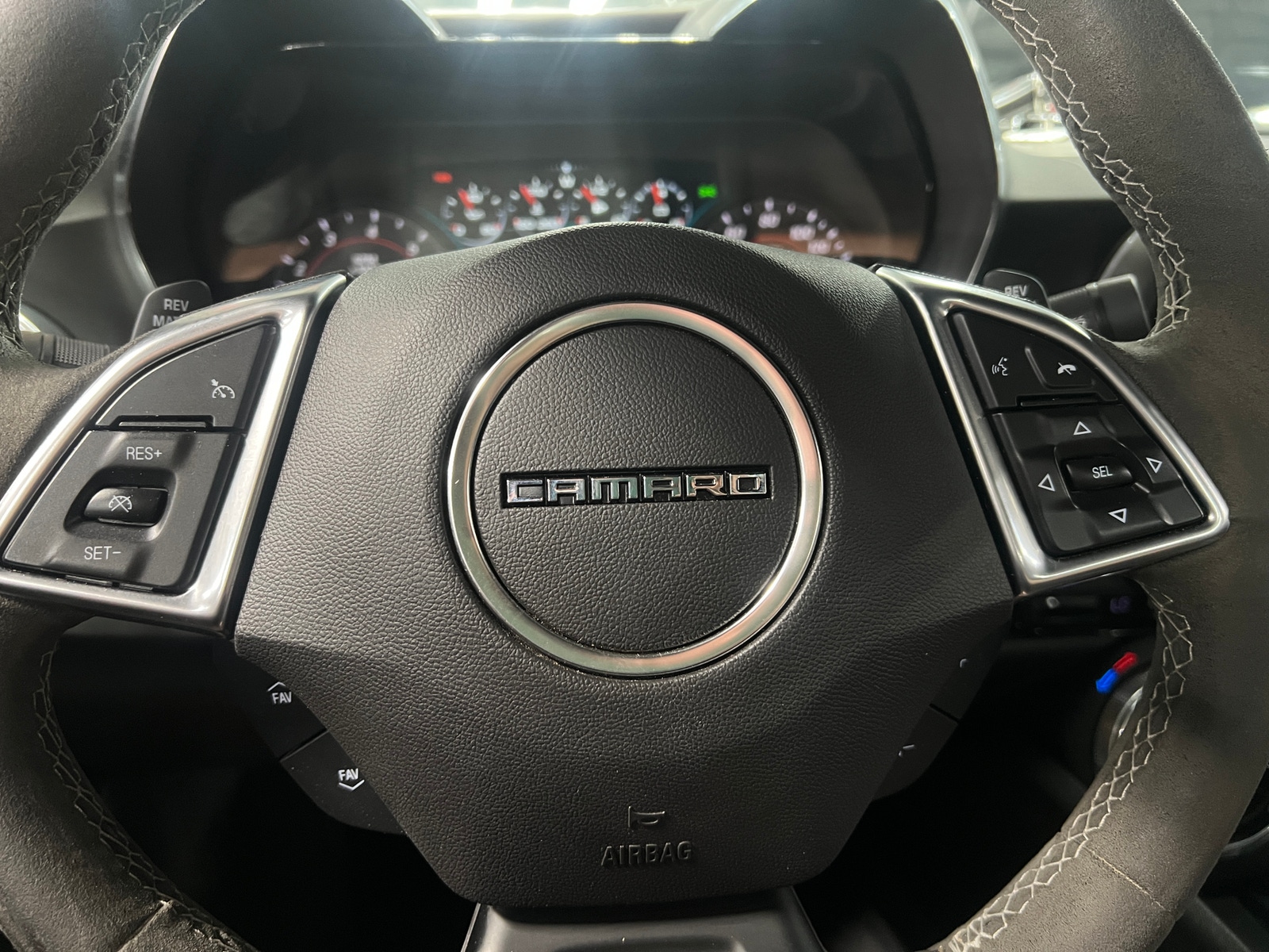 Thumbnail: 2018 Chevrolet Camaro - 4