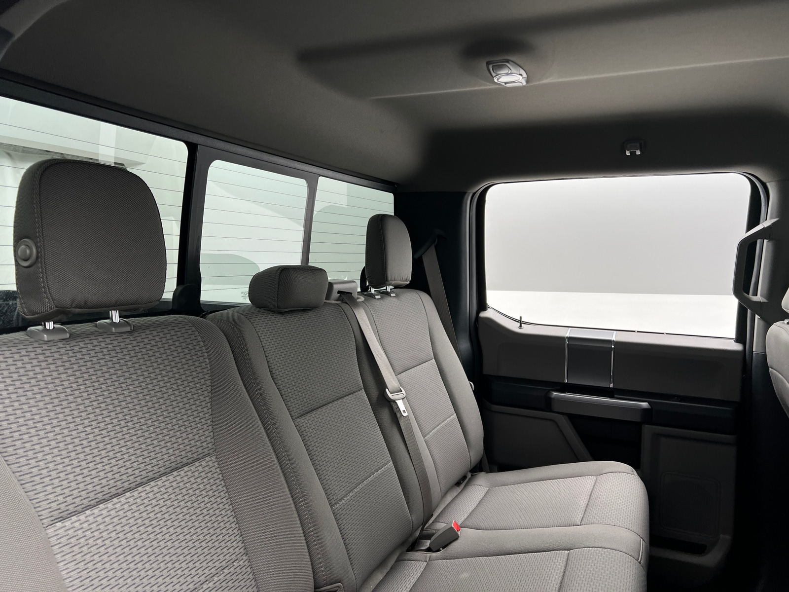 Thumbnail: 2019 Ford Econoline - 6