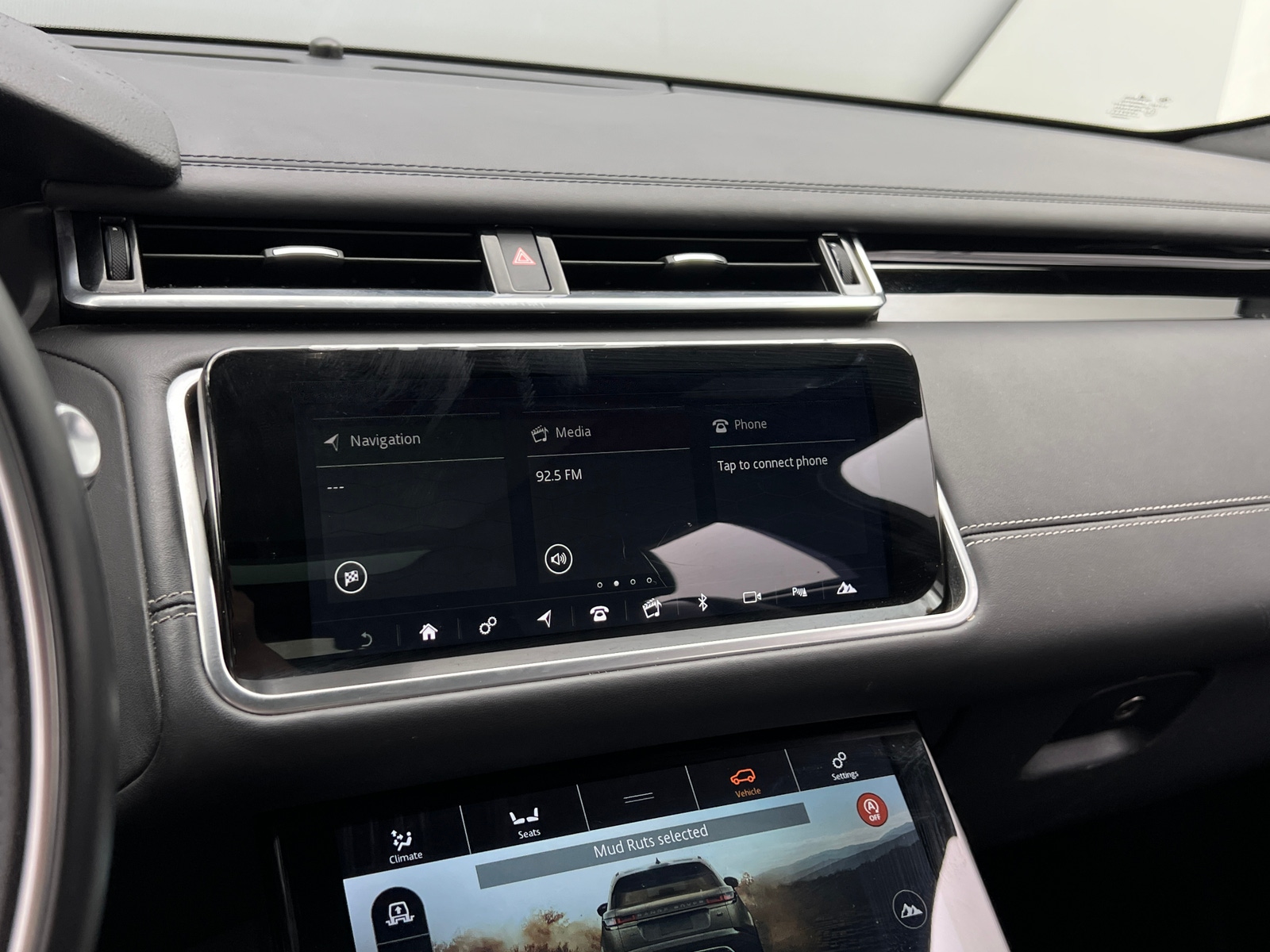 Thumbnail: 2018 Land Rover Range Rover Velar - 3