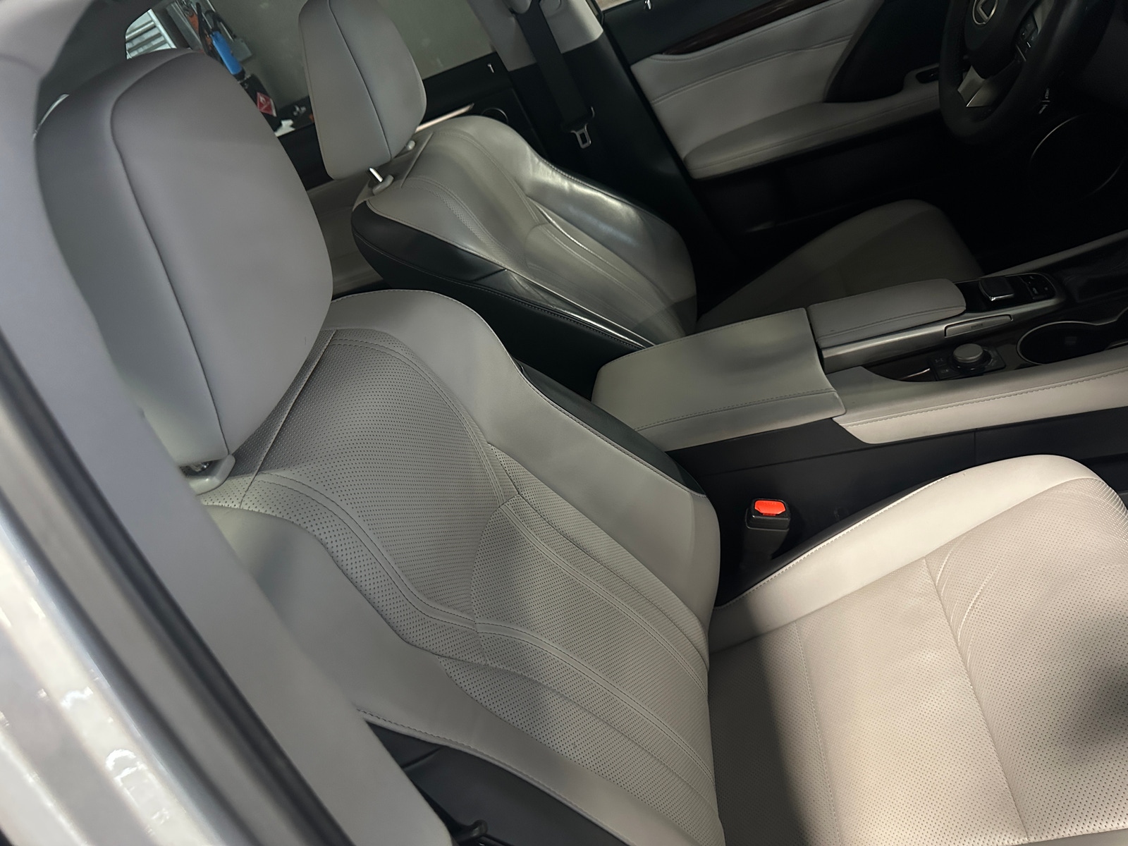 Thumbnail: 2017 Lexus RX - 2