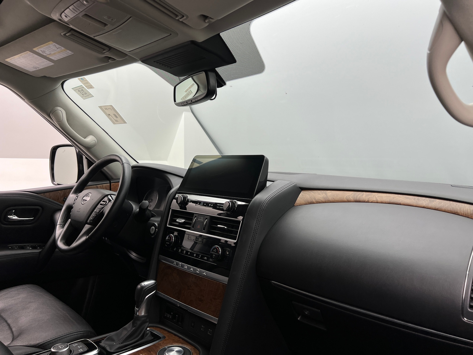 Thumbnail: 2023 Nissan Armada - 2
