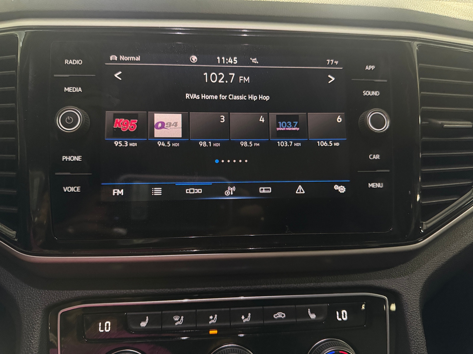 Thumbnail: 2023 Volkswagen Atlas - 3