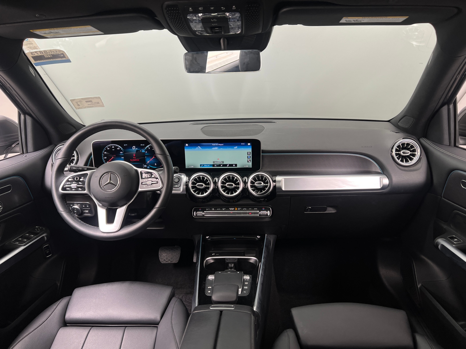 Thumbnail: 2021 Mercedes-Benz GLB - 2