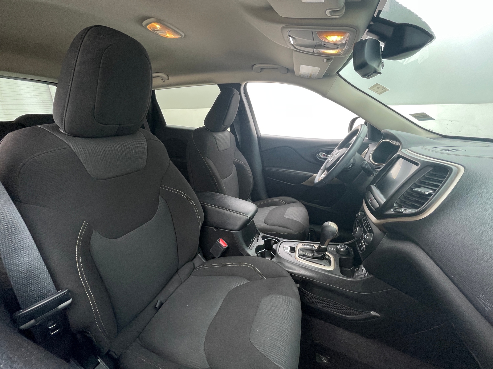 Thumbnail: 2017 Jeep Cherokee - 2