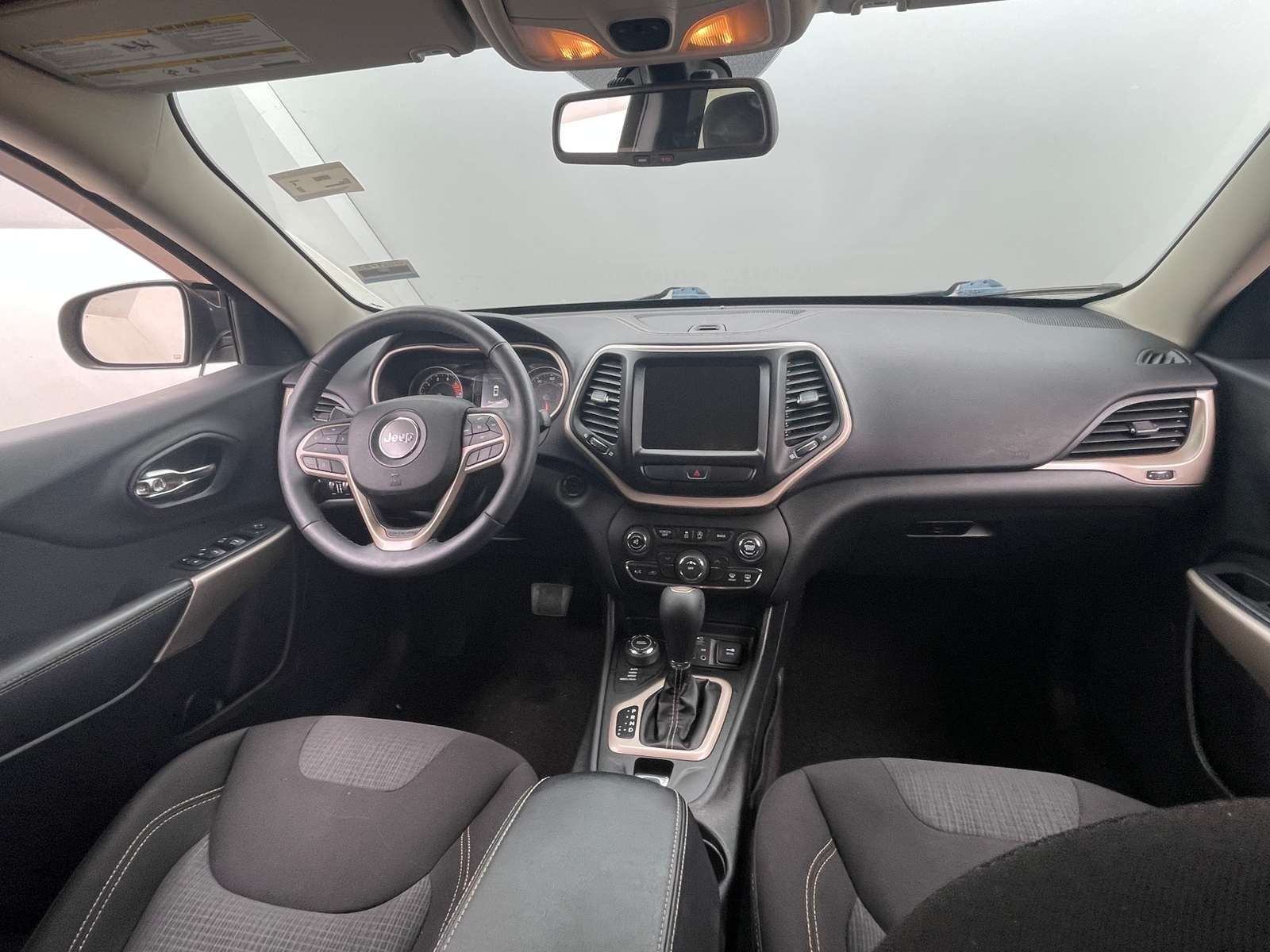 Thumbnail: 2017 Jeep Cherokee - 3