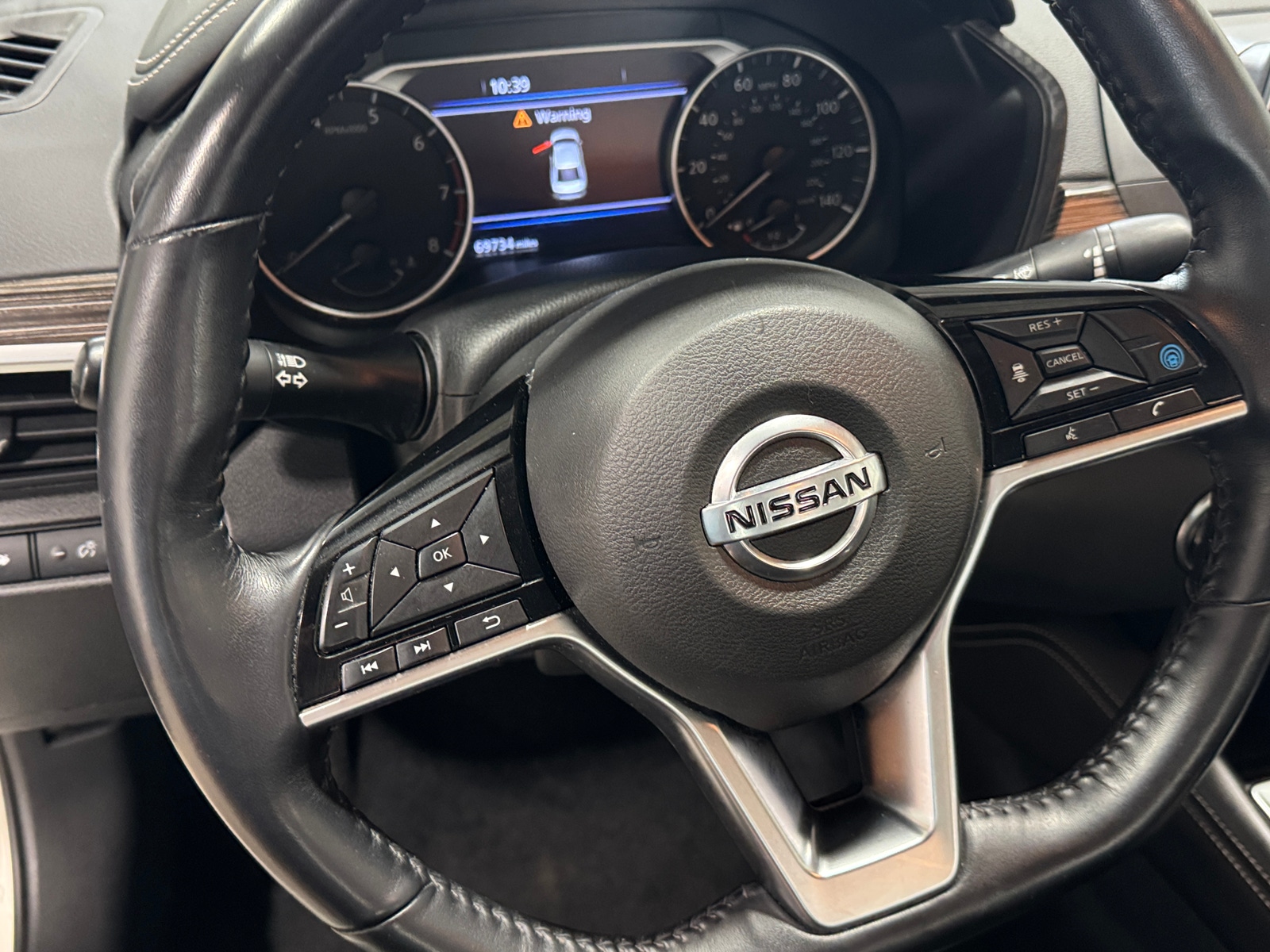 Thumbnail: 2019 Nissan Altima - 4
