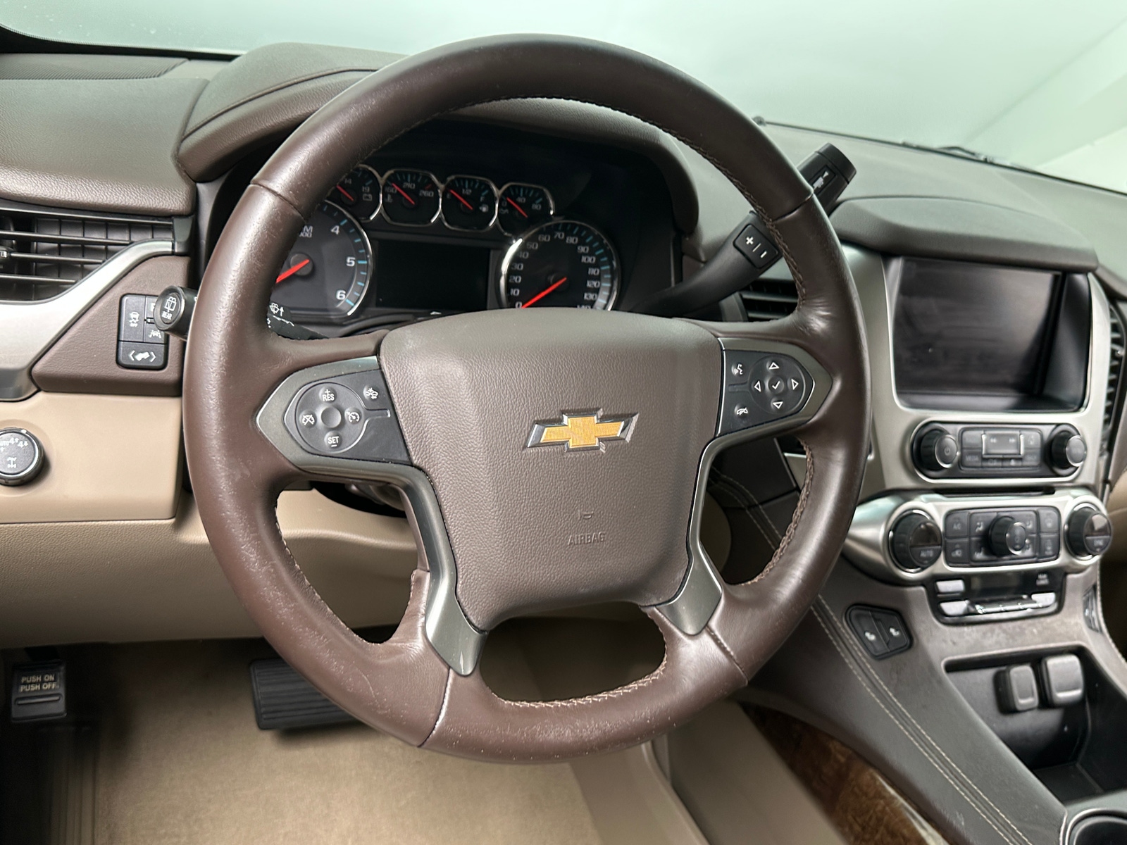 Thumbnail: 2019 Chevrolet Tahoe - 4