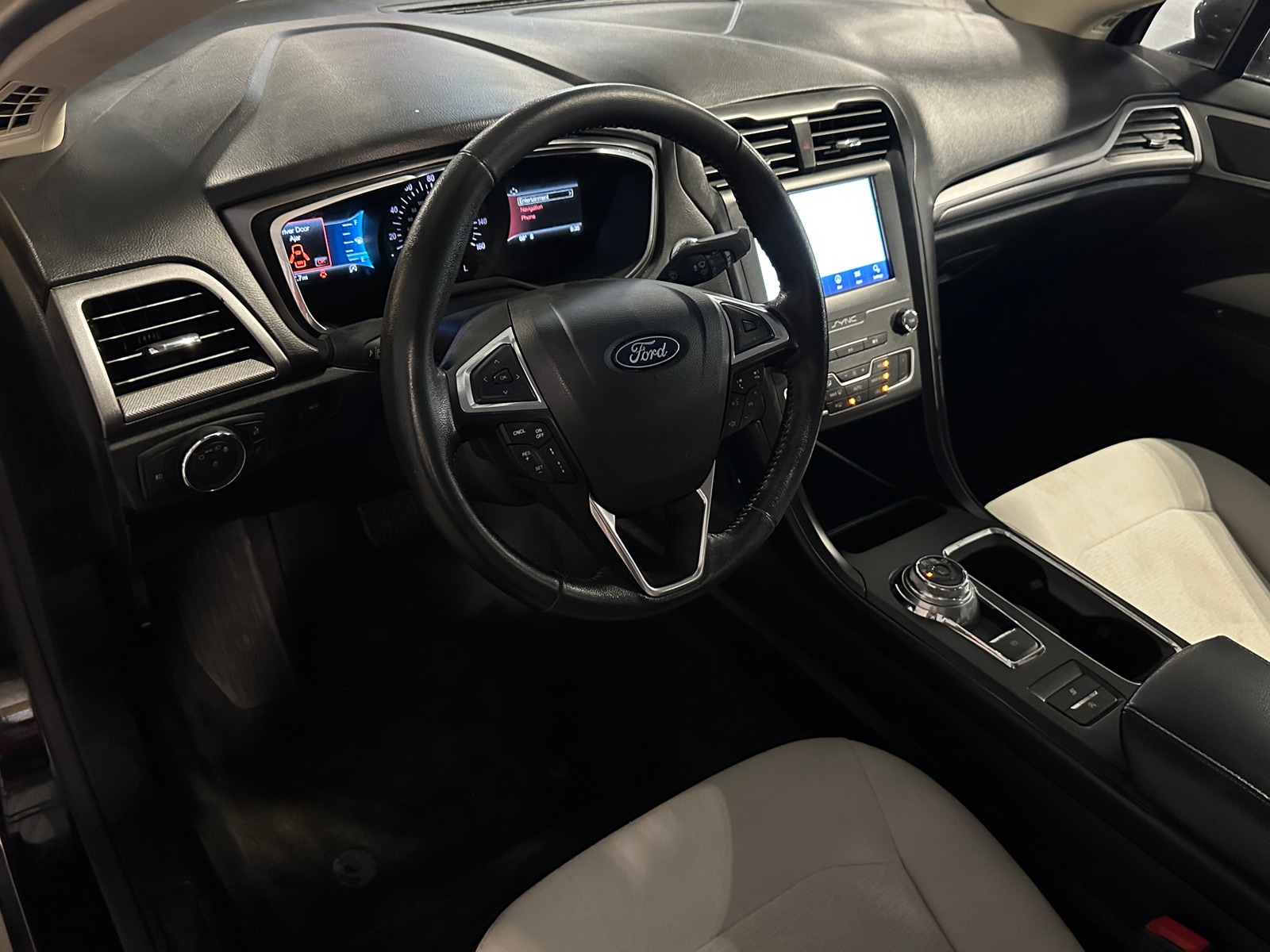 Thumbnail: 2020 Ford Fusion - 3