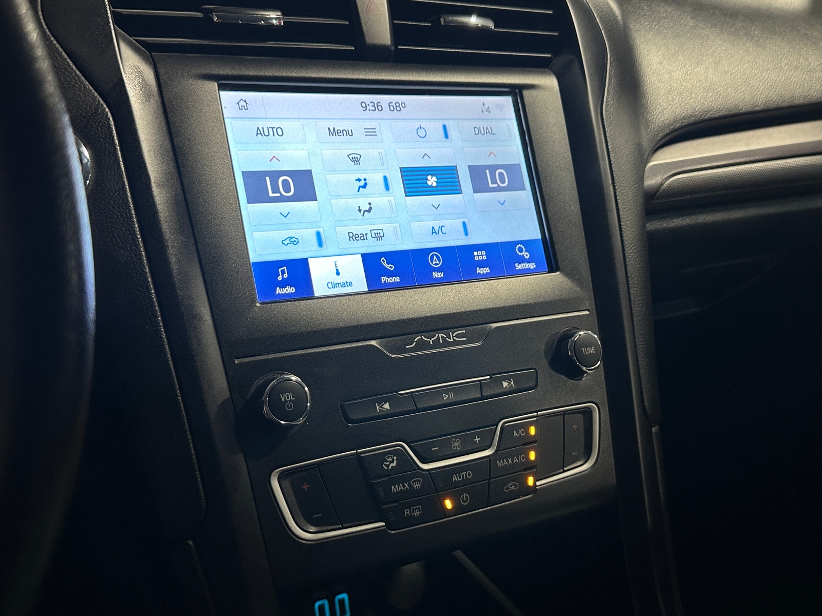 Thumbnail: 2020 Ford Fusion - 4