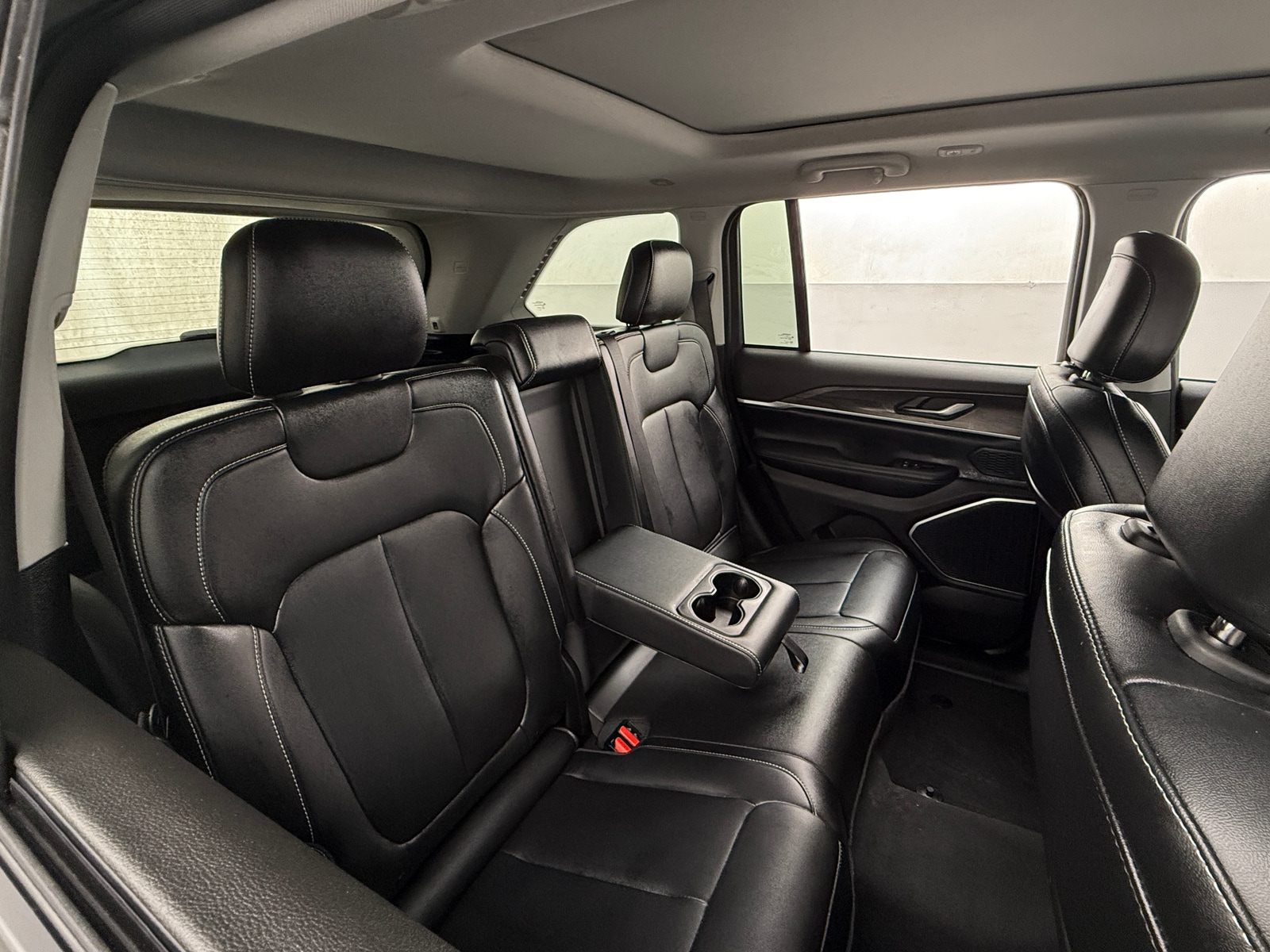 Thumbnail: 2024 Jeep Grand Cherokee - 5