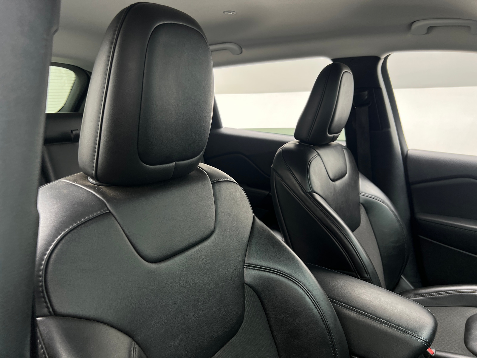 Thumbnail: 2021 Jeep Cherokee - 2