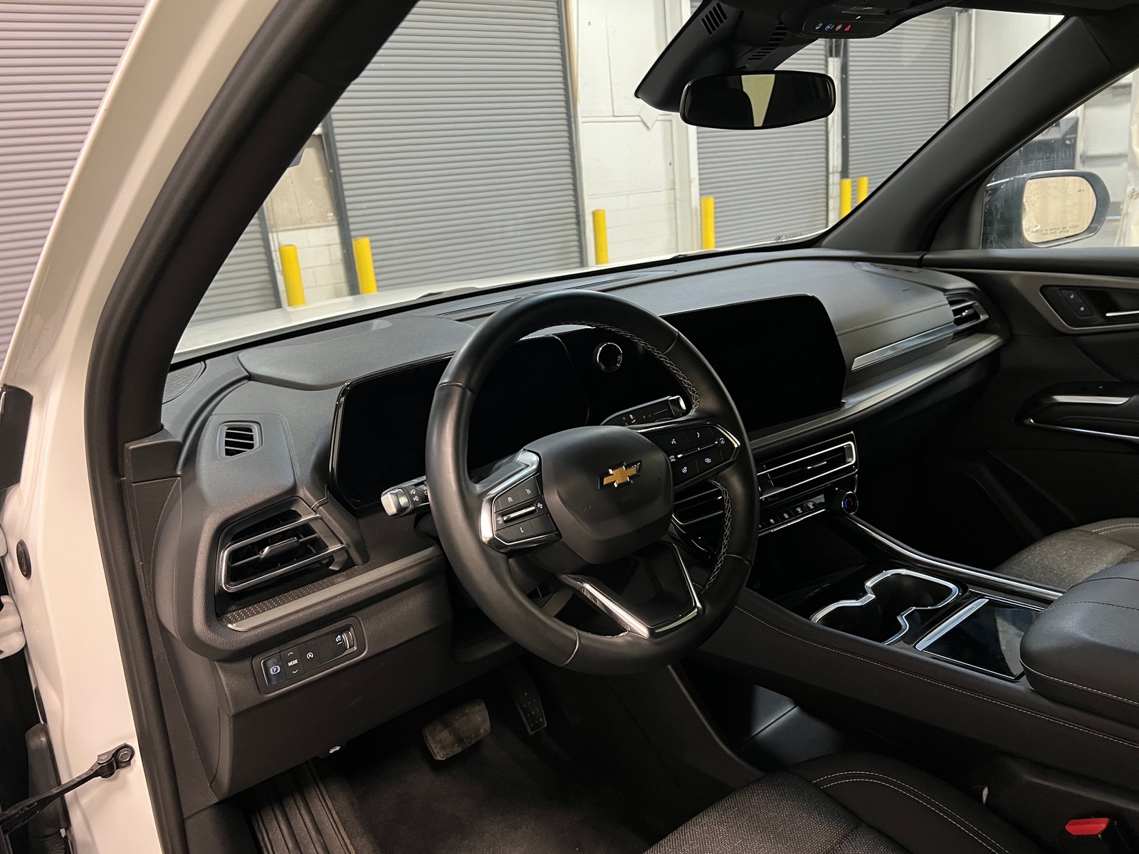 Thumbnail: 2024 Chevrolet Traverse - 3