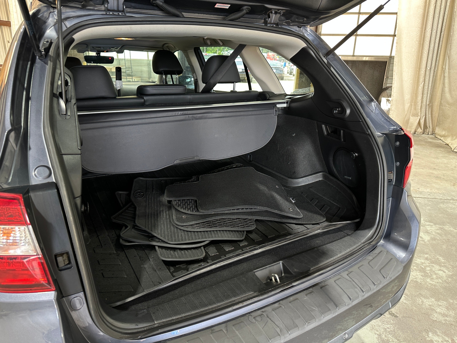 Thumbnail: 2017 Subaru Outback - 6