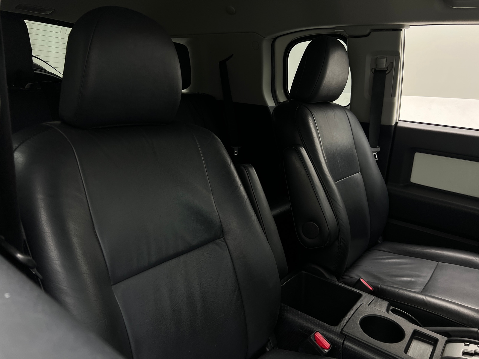 Thumbnail: 2012 Toyota FJ Cruiser - 2