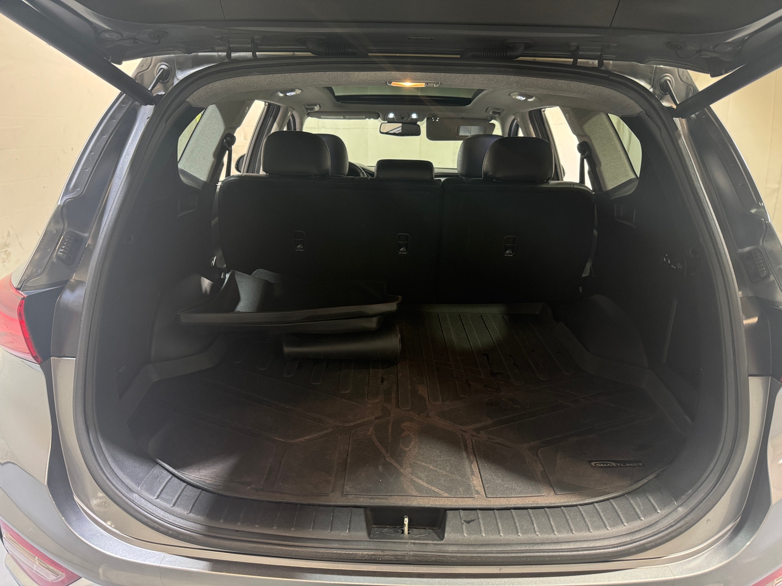 Thumbnail: 2019 Hyundai Santa Fe - 6