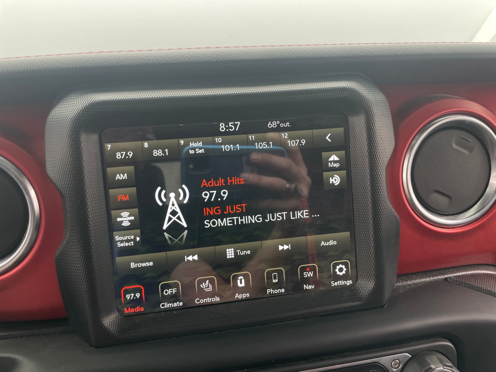 Thumbnail: 2021 Jeep Wrangler - 3