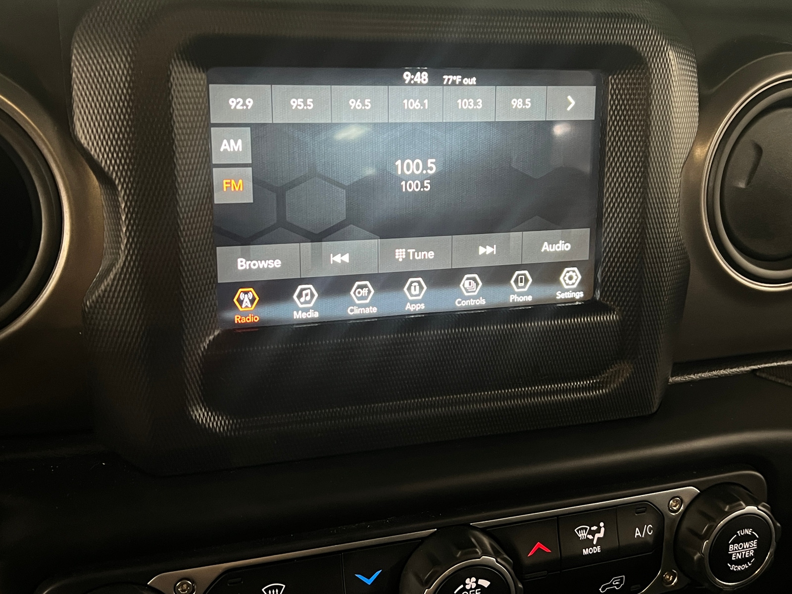 Thumbnail: 2023 Jeep Gladiator - 4