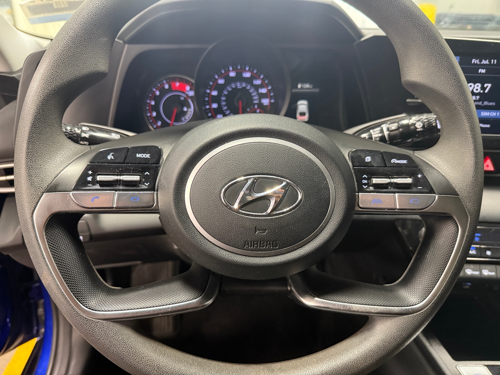 Thumbnail: 2022 Hyundai Elantra - 5