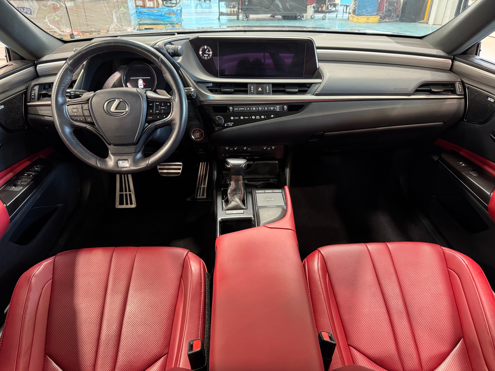 Thumbnail: 2019 Lexus ES - 3