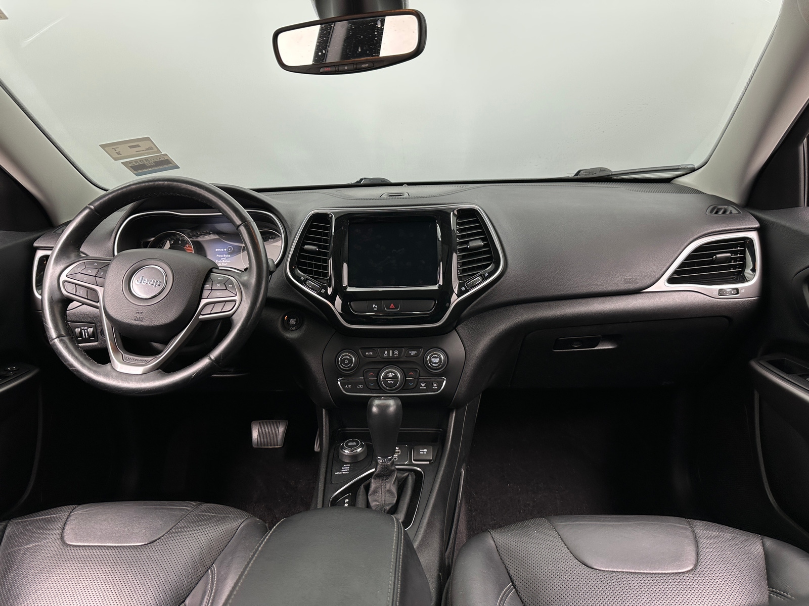 Thumbnail: 2019 Jeep Cherokee - 2