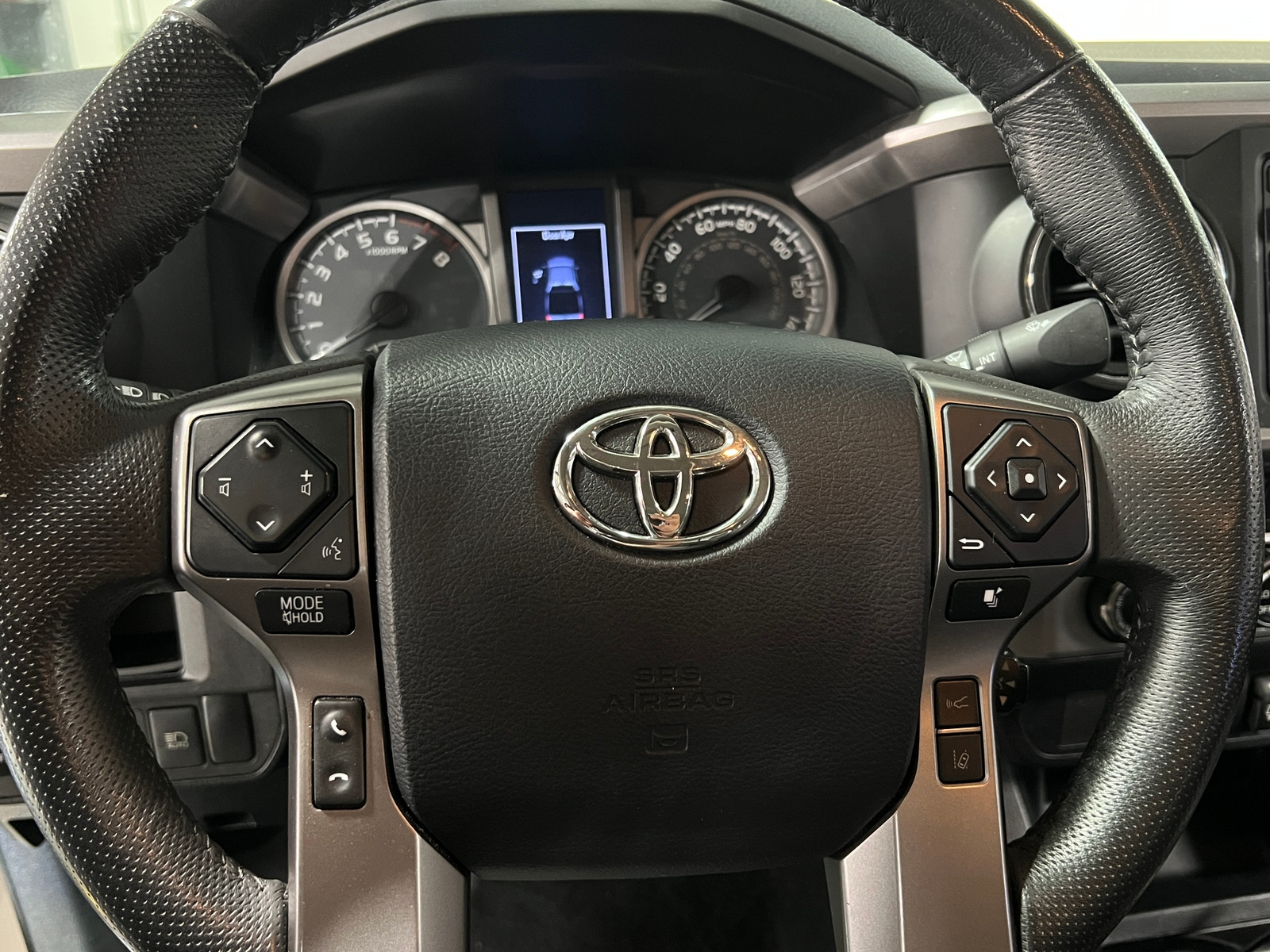 Thumbnail: 2018 Toyota Tacoma - 5