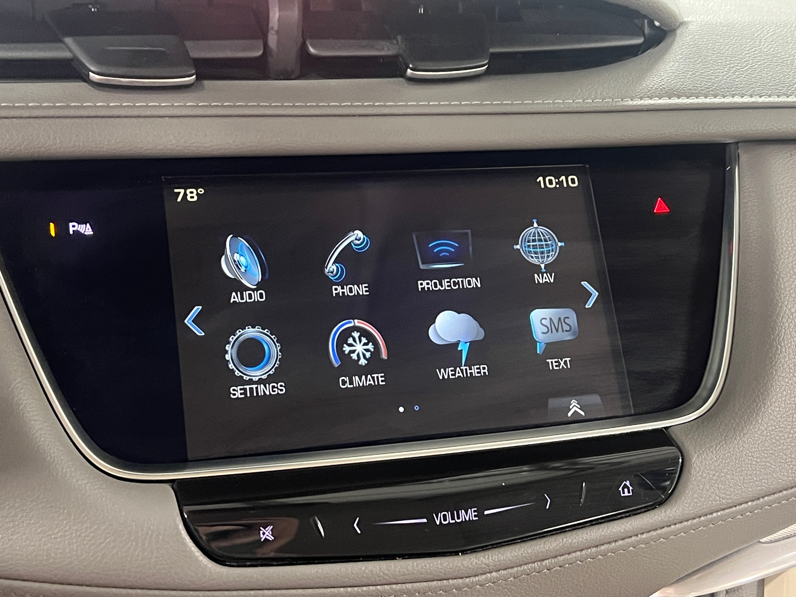 Thumbnail: 2018 Cadillac XT5 - 3