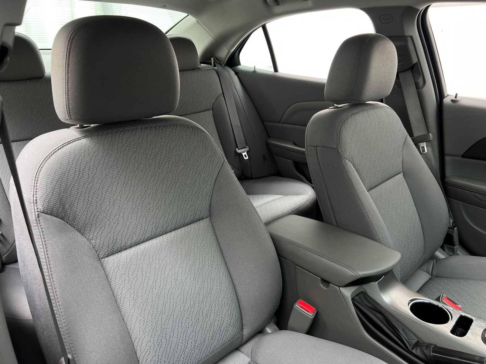 Thumbnail: 2015 Chevrolet Malibu - 2