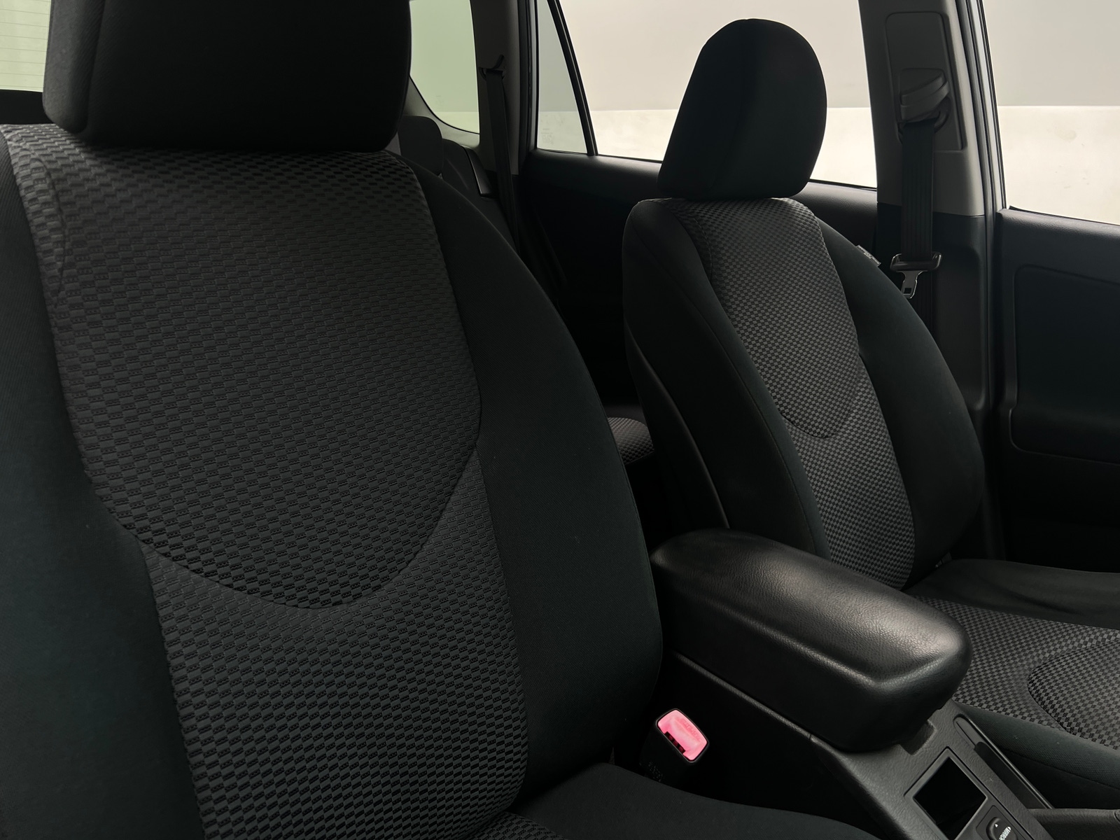 Thumbnail: 2010 Toyota RAV4 - 2