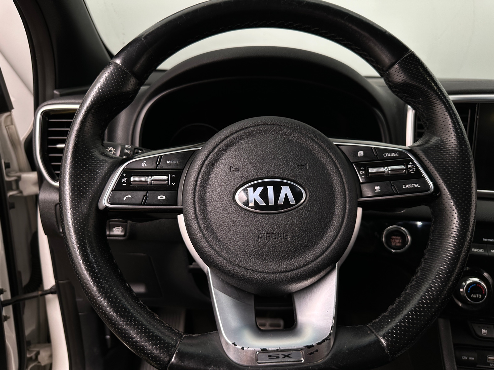 Thumbnail: 2022 Kia Sportage - 4