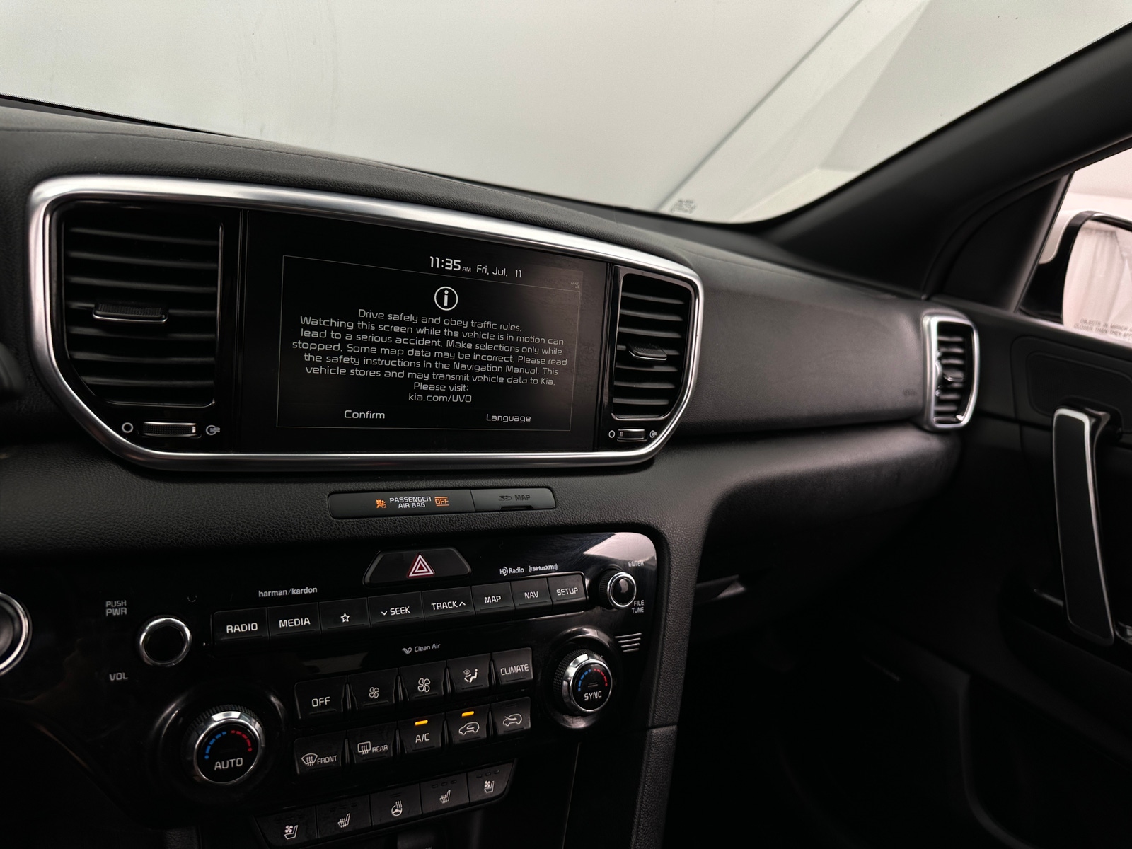 Thumbnail: 2022 Kia Sportage - 3
