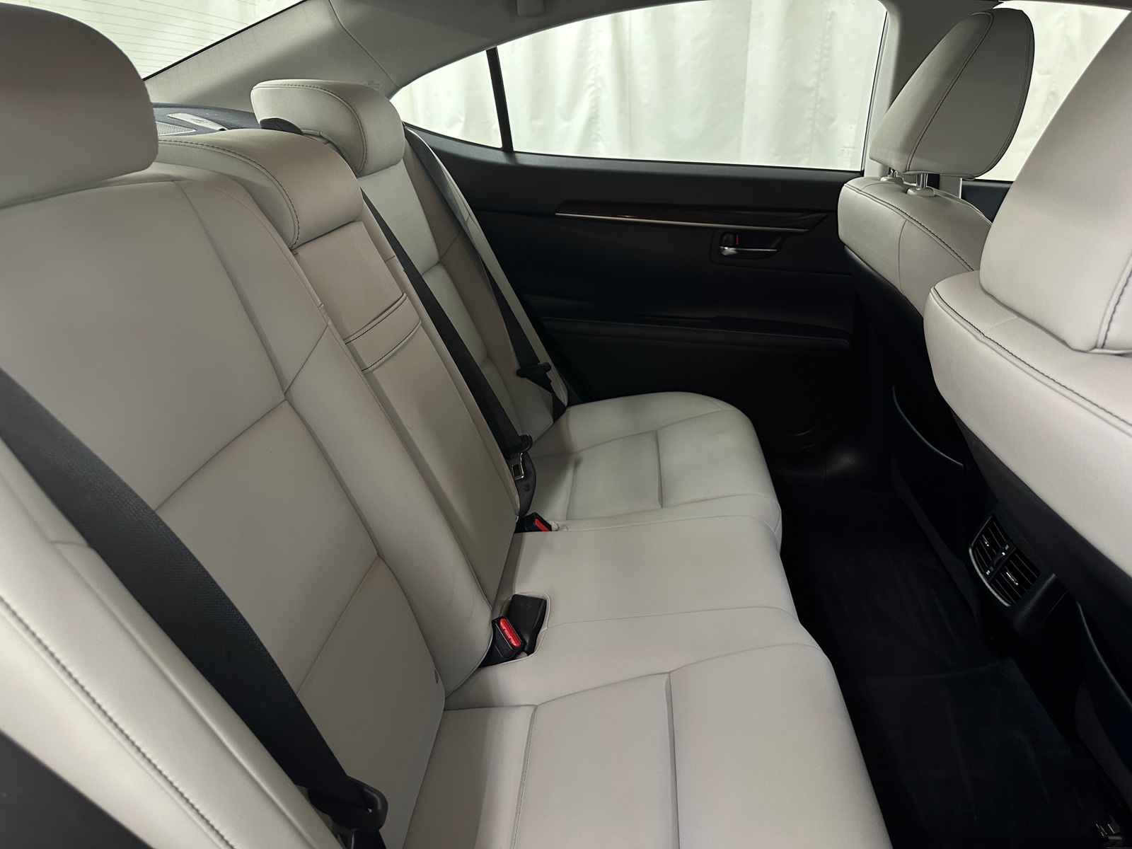 Thumbnail: 2013 Lexus ES - 5