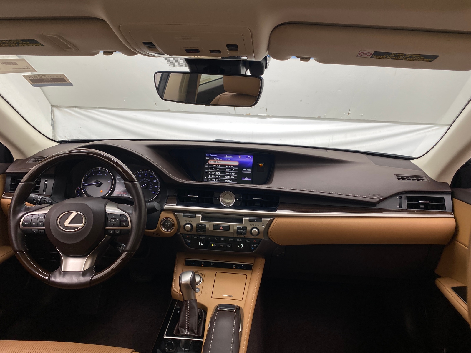 Thumbnail: 2017 Lexus ES - 2