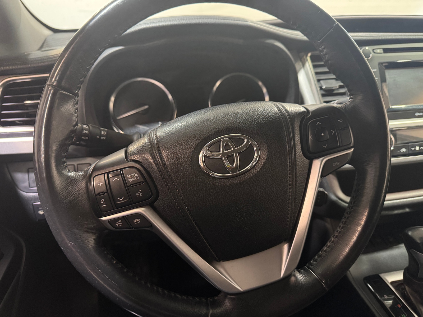 Thumbnail: 2014 Toyota Highlander - 5