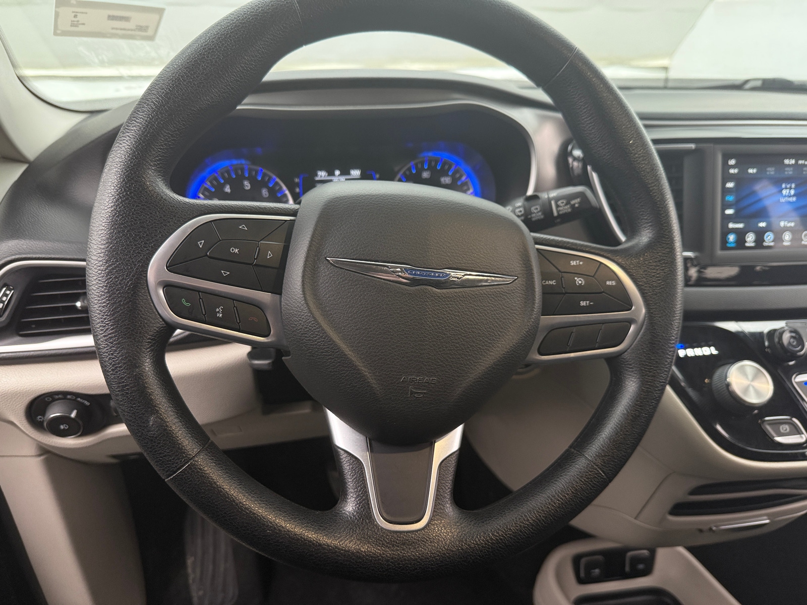 Thumbnail: 2020 Chrysler Pacifica - 5