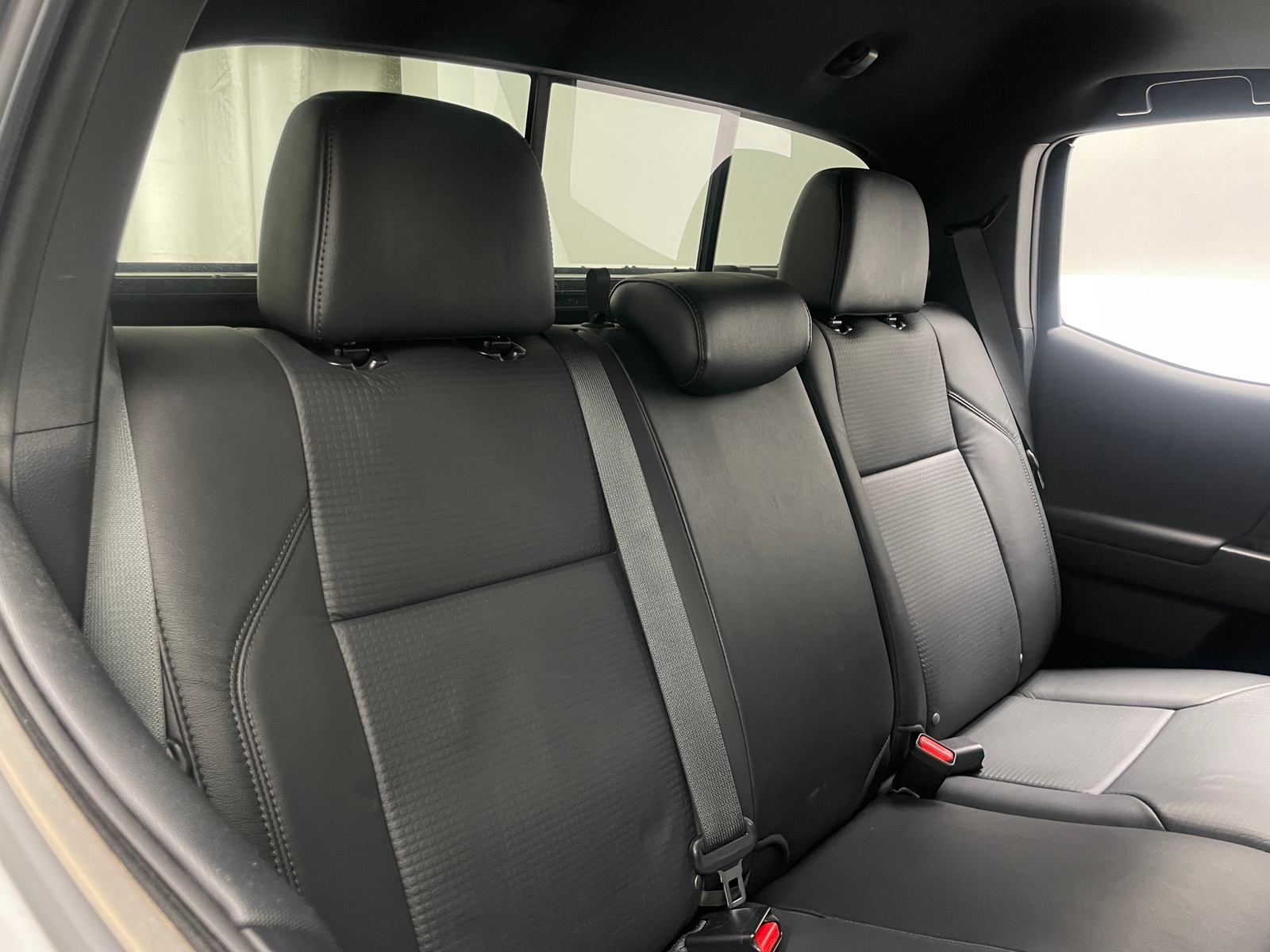 Thumbnail: 2021 Toyota Tacoma - 6