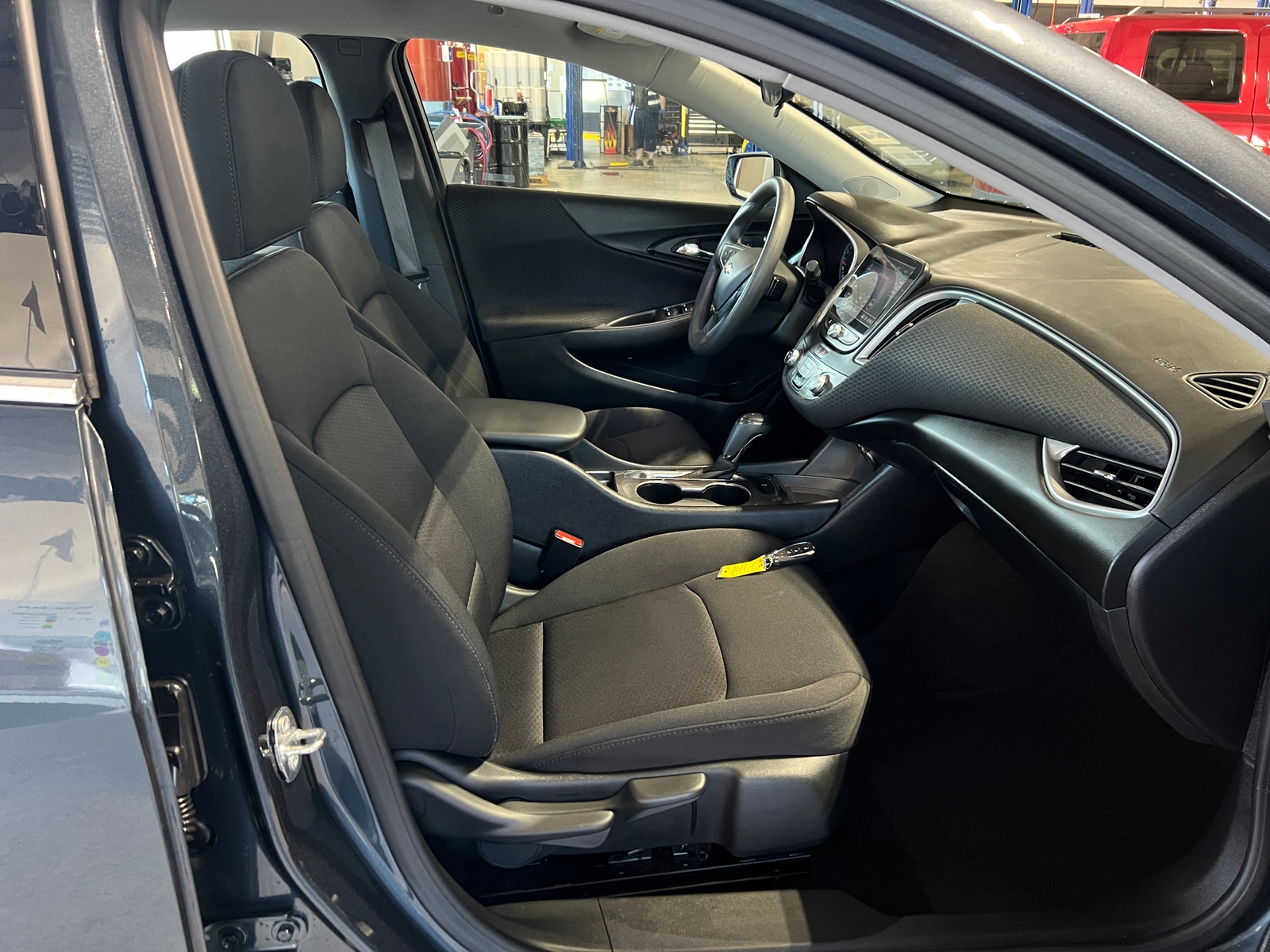 Thumbnail: 2020 Chevrolet Malibu - 2