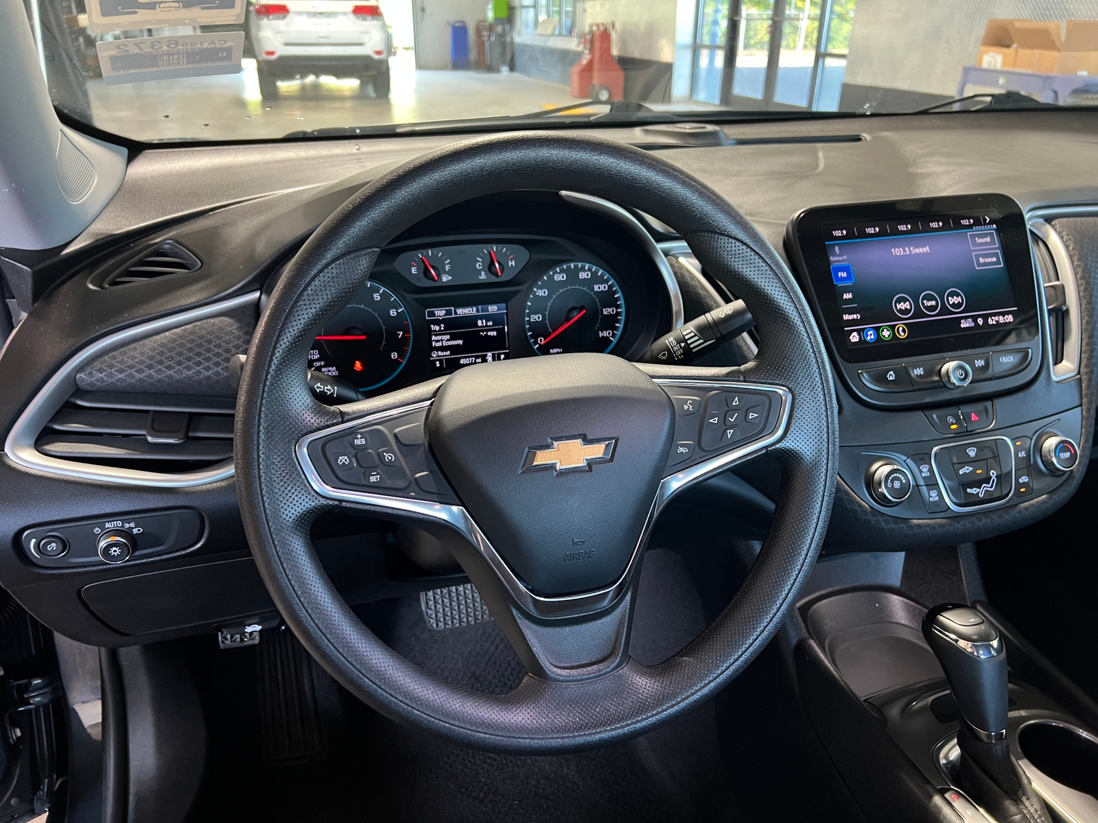 Thumbnail: 2020 Chevrolet Malibu - 5