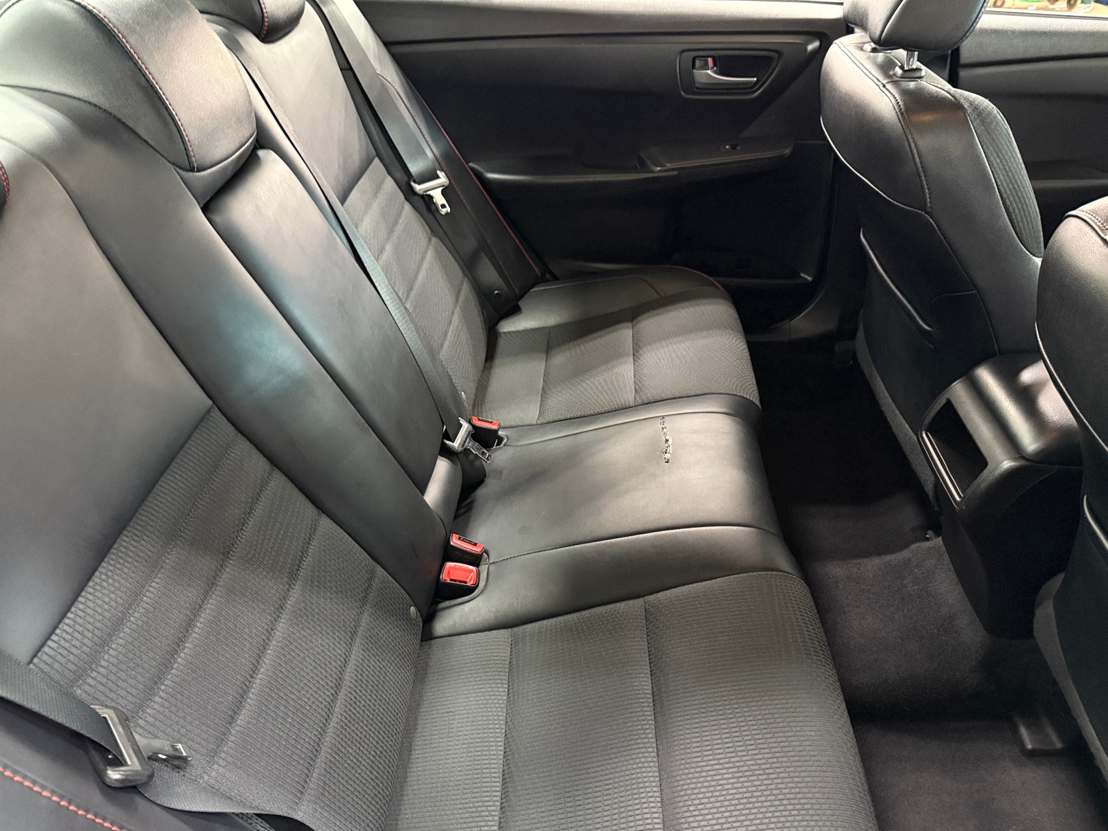 Thumbnail: 2017 Toyota Camry - 6