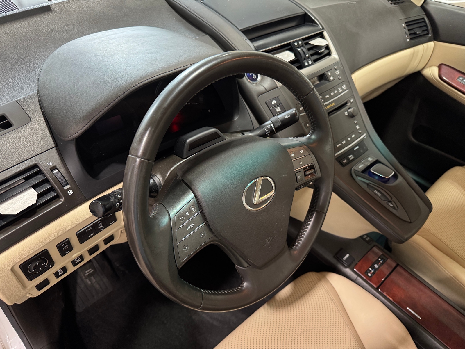 Thumbnail: 2010 Lexus HS - 2