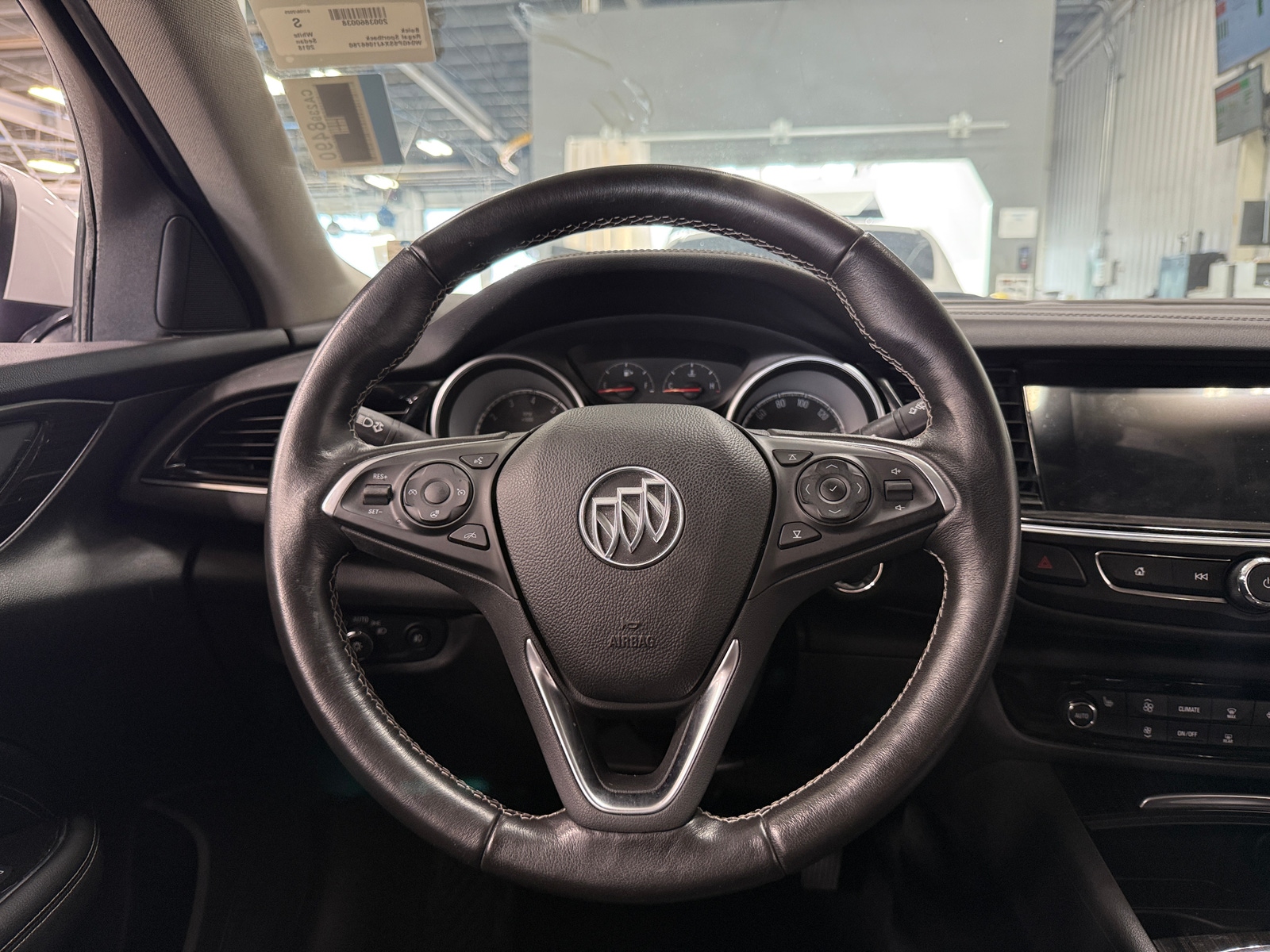 Thumbnail: 2018 Buick Regal - 4